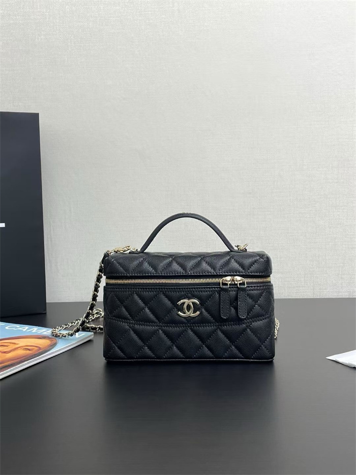 35위 CHANEL 샤넬 체인 코스메틱 파우치백 AP4407 2024/신상
