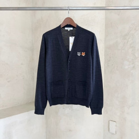MAISON KITSUNE 메종키츠네 레플리카 더블 폭스헤드 패치 레귤러 V넥 가디건