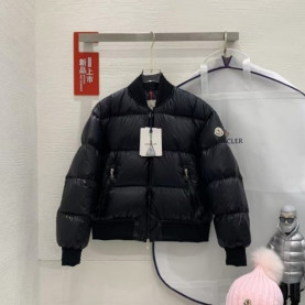 MONCLER 몽클레어 다운 봄버 패딩