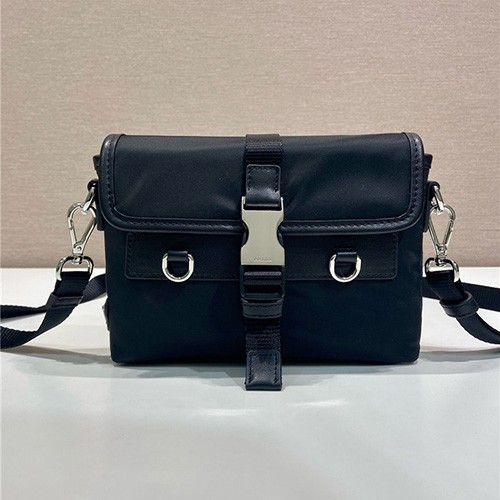 PRADA 프라다 리나일론 크로스백 2ZT071