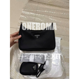 심*희 고객님 프라다 리에디션 2005 리나일론 백