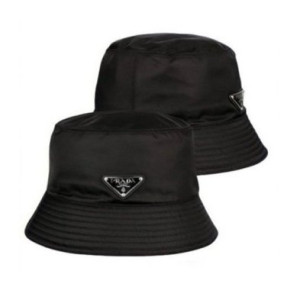 PRADA 프라다 메탈 로고 버킷햇