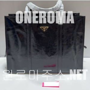 전*정 고객님 프라다 라지 레더 토트백