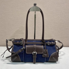 PRADA 프라다 시그니처 미디엄 데님 숄더백 1BA426
