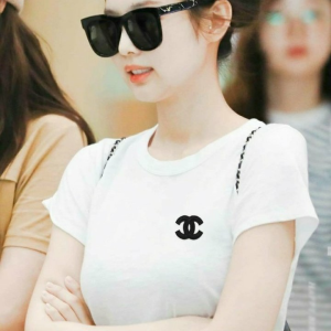 CHANEL 샤넬 패치 제니 커플 반팔티