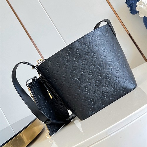 LOUIS VUITTON 루이비통 올 인 버킷백 MM M28524