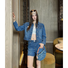 LOUIS VUITTON 루이비통 1028 모노그램 데님 쇼츠