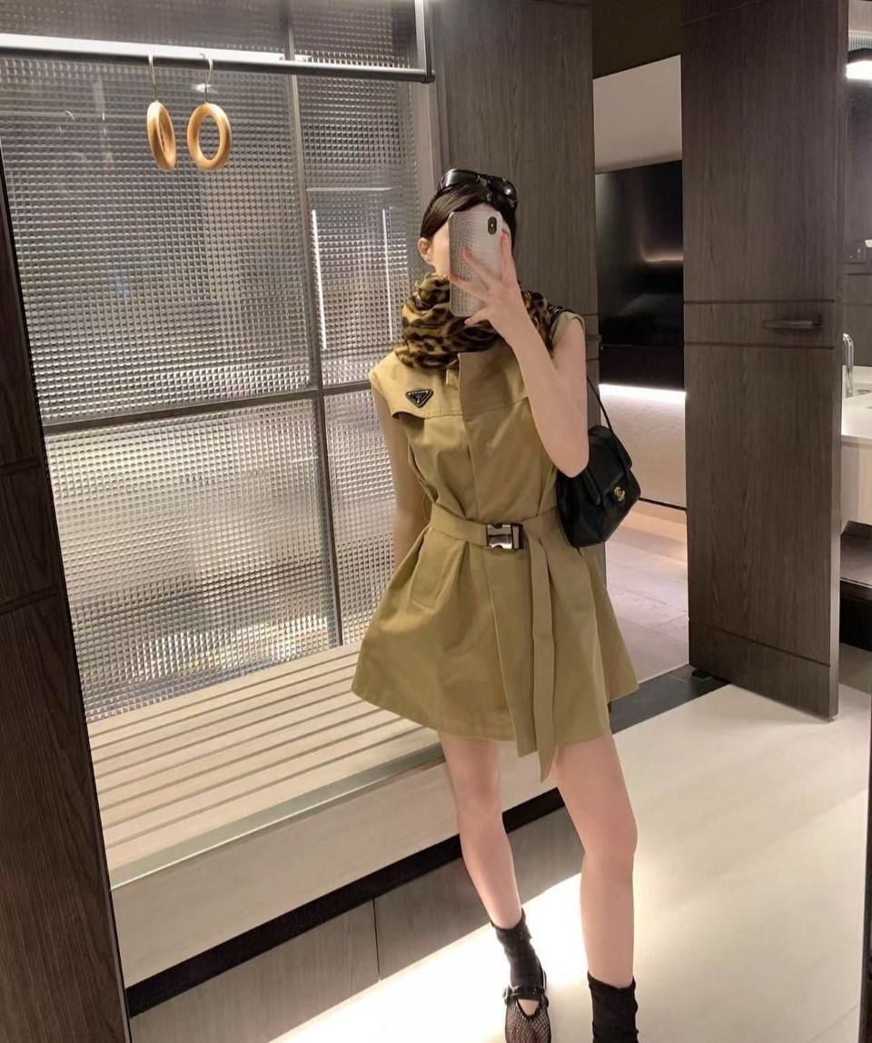 PRADA 프라다 조끼 원피스 (벨트포함)