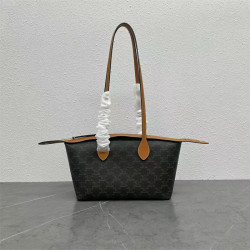 CELINE 셀린느 트리옹프 카프스킨 스몰 숄더백 L10893