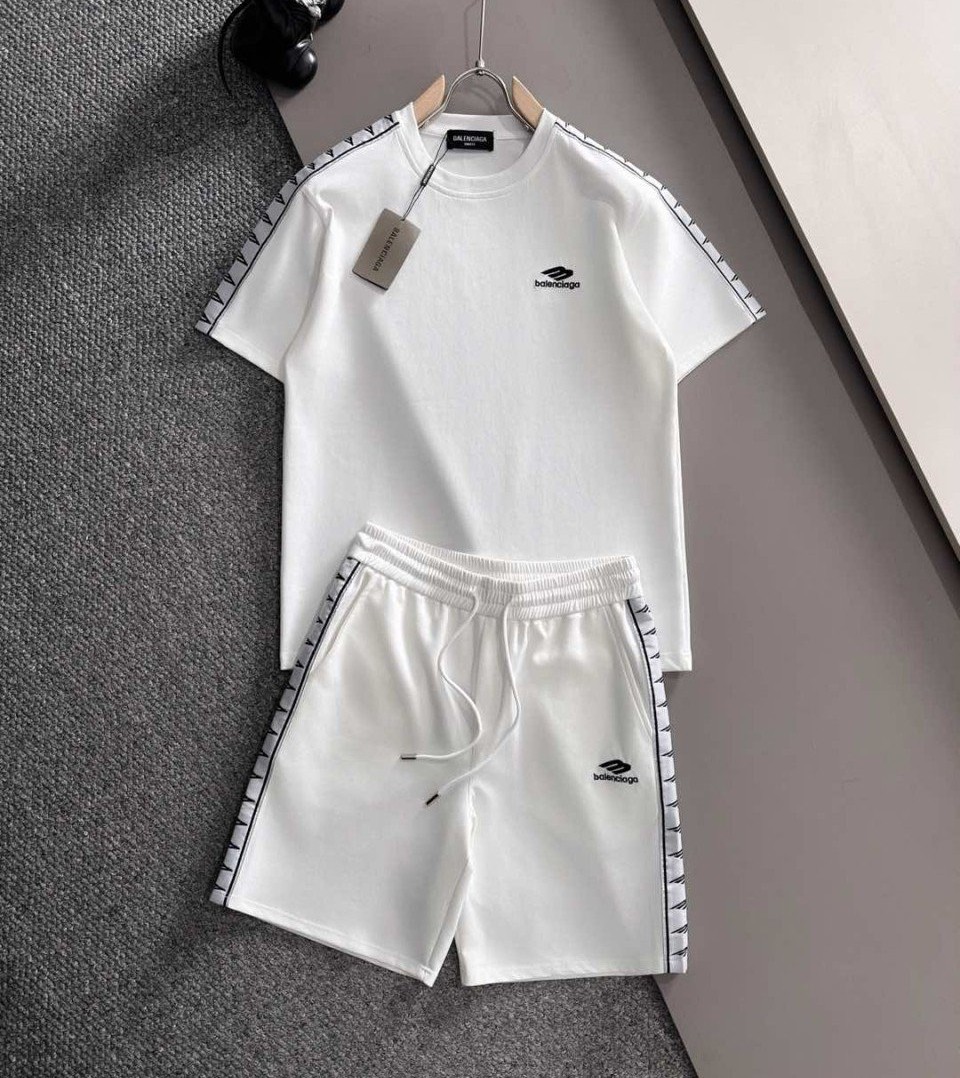BALENCIAGA 발렌시아가 스포츠 아이콘 반팔 & 반바지 세트
