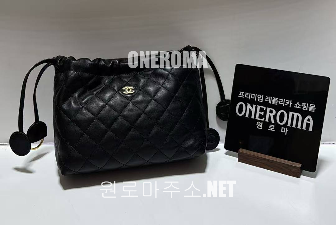이*나 고객님 샤넬 스트랩 가죽 클러치