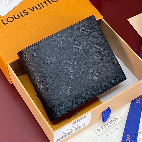 LOUIS VUITTON 루이비통 마르코 반지갑 M2A672
