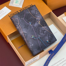 LOUIS VUITTON 루이비통 캔버스 여권지갑 M2B222